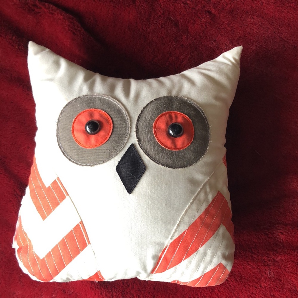 Owl Pillow🦉 - Picture 5 of 7